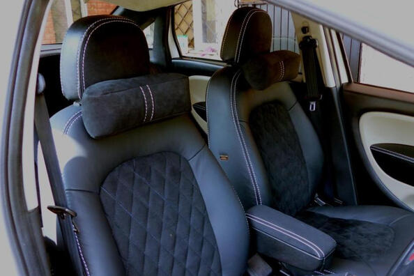 Alcantara of echt leer: wat is beter voor het auto-interieur? Foto 1