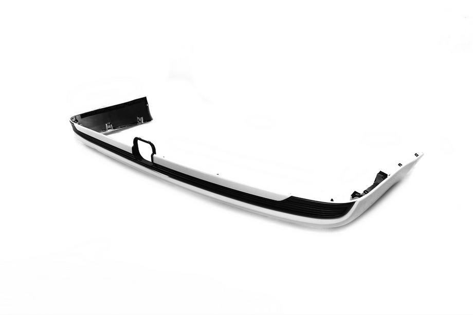 Toyota Land Cruiser 200 2007–2021 Achterdiffuser afdekking zonder chroom 2016-2021 (Executive 2019/2021, voor trekhaak) Witte kleur Foto 9