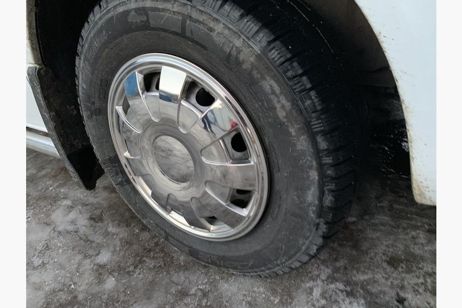Mercedes Sprinter W906 2006–2018 RVS wieldoppen Petals (1-delig, 4 stuks) Foto 5