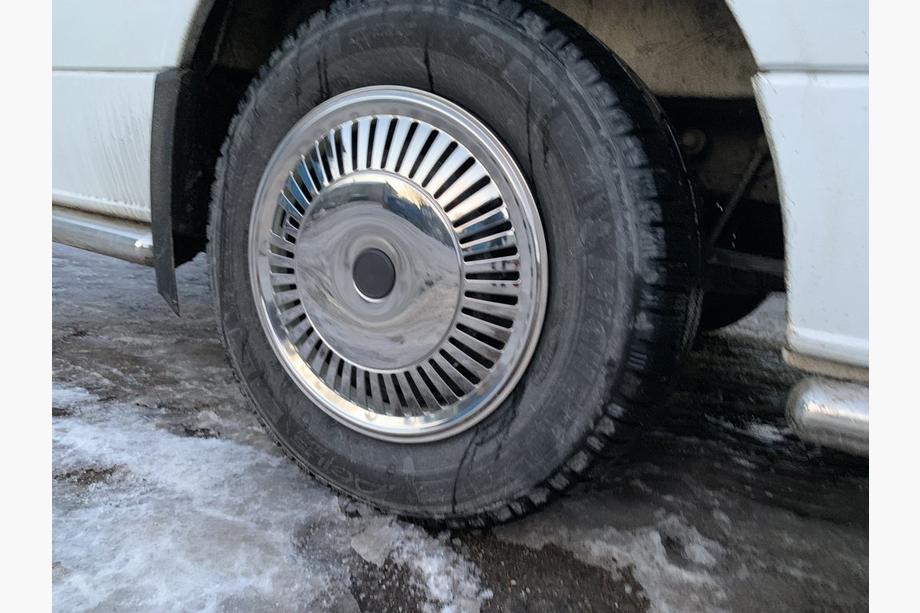Volkswagen Crafter 2006–2016 RVS wieldoppen Star (voor enkelwiel, 4 stuks) Foto 3