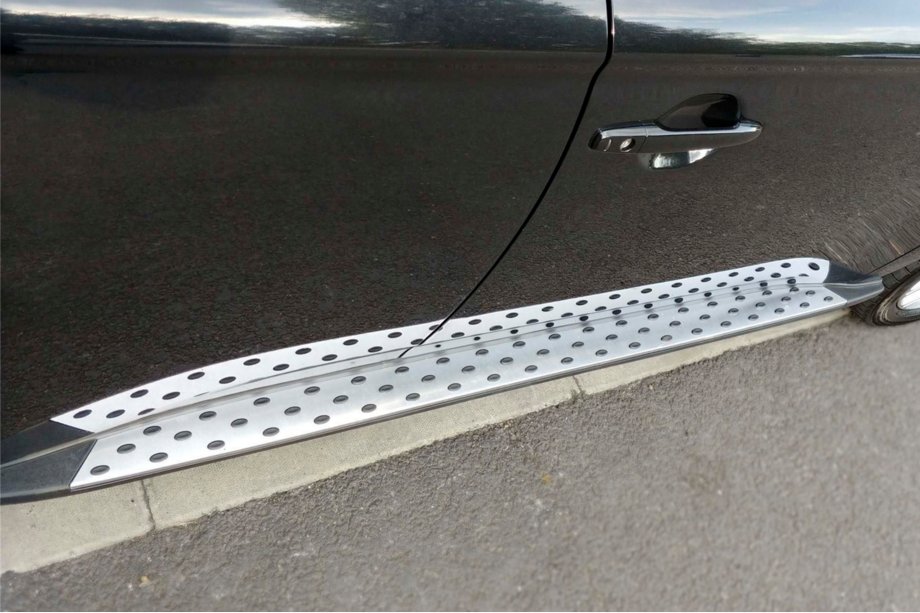 Mitsubishi Outlander 2012–2021 Side steps OEM V1 (2 stuks, aluminium) Foto 11