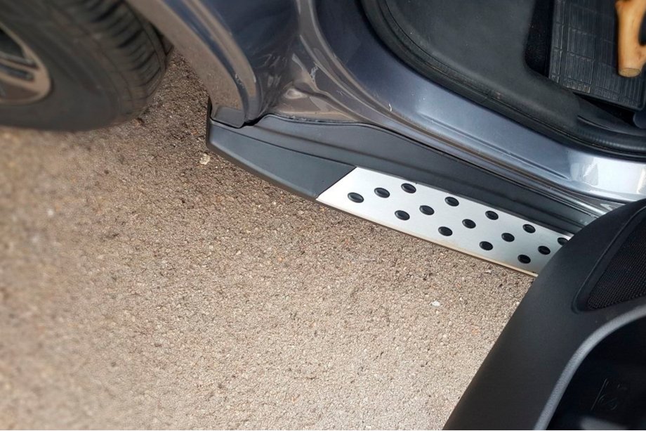 Mitsubishi Outlander 2012–2021 Side steps OEM V1 (2 stuks, aluminium) Foto 12