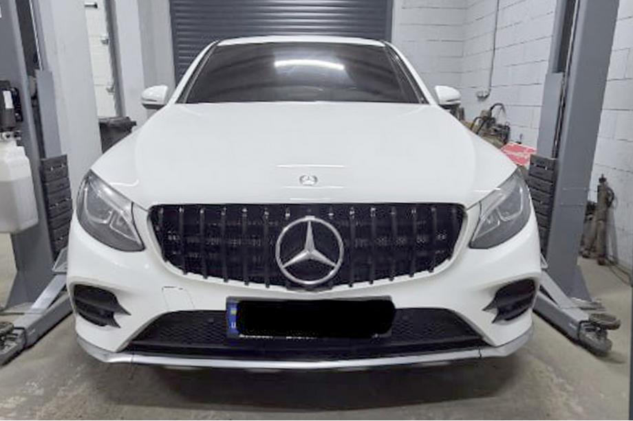 Mercedes GLC Coupé C253 2016–2023 Voorgrille GT Panamericana Black (voor 2015-2019) Foto 3
