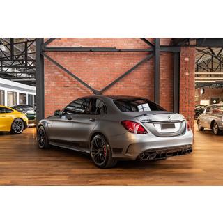 Achterdiffuser met uitlaatsierstukken Silver (C63 design 2018-2021) foto 1