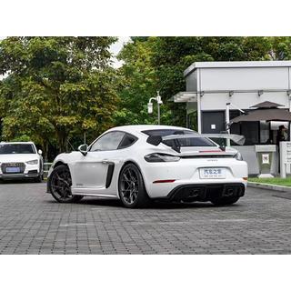 GT4 RS spoiler foto 2