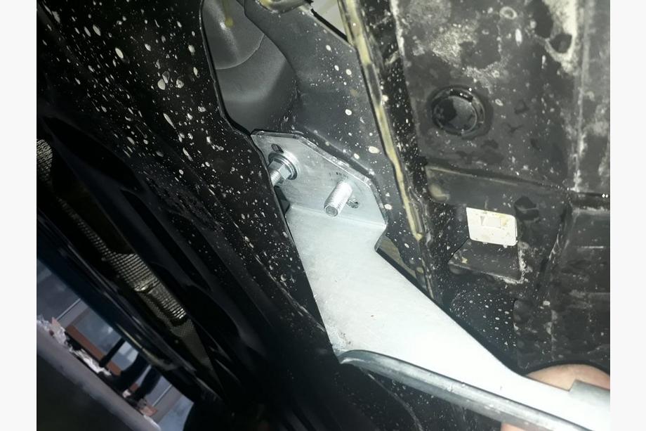 Ford Kuga/Escape 2013–2019 Side steps Fullmond (2 stuks, aluminium) Met gespoten deurpanelen Foto 4