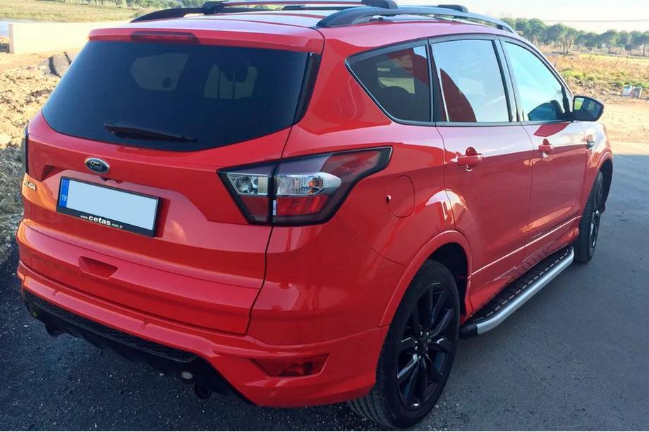 Ford Kuga/Escape 2013–2019 Side steps Fullmond (2 stuks, aluminium) Met gespoten deurpanelen Foto 2