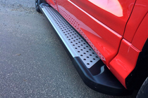 Ford Kuga/Escape 2013–2019 Side steps Allmond Grey (set van 2, aluminium) foto 8