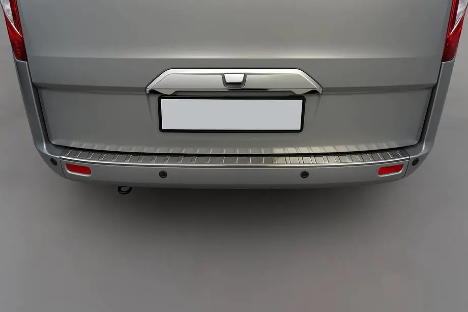 Ford Custom 2013–2022 Chroomstrip boven kenteken (voor camera, RVS) Image
