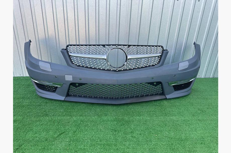 Mercedes C-klasse W204 2007–2015 Voorbumper 2011-2014 AMG C63 met Diamond Silver grille Image