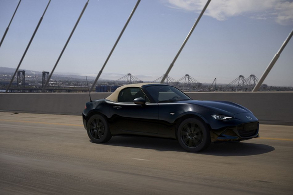 Mazda MX-5 Roadster: Vernieuwde facelift van een legende