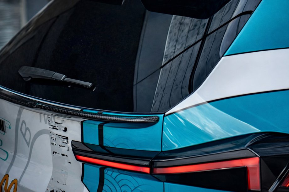 BMW XM G09 2022– Onderlip spoiler AE-Design (carbon) Foto 19