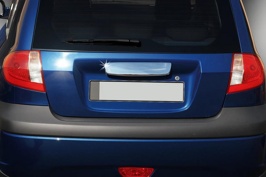 Hyundai Getz 2002– Sierlijst boven kenteken (2006↗, RVS) Foto 3