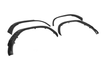 Toyota Land Cruiser 200 2007–2021 Restylingkit voor LC 300 High-Line (standaard set) foto 22