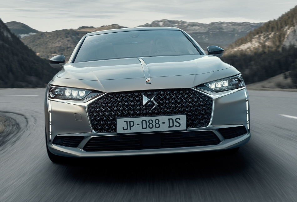 Review DS 9: luxe en technologie in een premium sedan