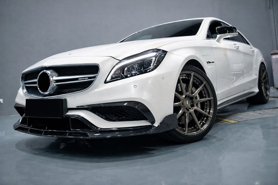 Mercedes CLS C218 2011–2018 Voorbumper lip spoiler Lip V2 (voor CLS63 AMG SD 2015-2018, carbon) Foto 1