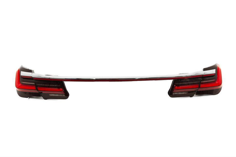 BMW 7 Serie F01/F02 2008–2015 Facelift kit voor G12 M760 (zonder vervanging van kofferdeksel en achterschermen) Foto 12