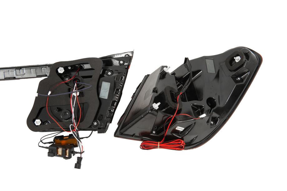 BMW 7 Serie F01/F02 2008–2015 Facelift kit voor G12 M760 (zonder vervanging van kofferdeksel en achterschermen) Foto 69