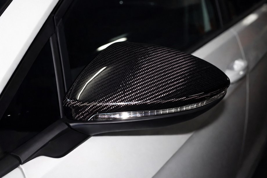 Volkswagen Golf 7/E-Golf 2012–2020 Spiegelkappen V2 (Carbon) Image