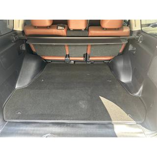 Textiele kofferbakmat Premium V-1 (5 zitplaatsen, zwart) Toyota Land Cruiser 200 2007–2021 foto 1