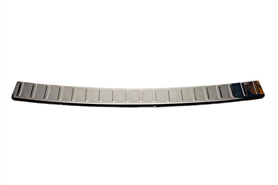 Mercedes E-class W211 2002–2009 Achterbumperlijst Carmos (SW, RVS) Foto 5