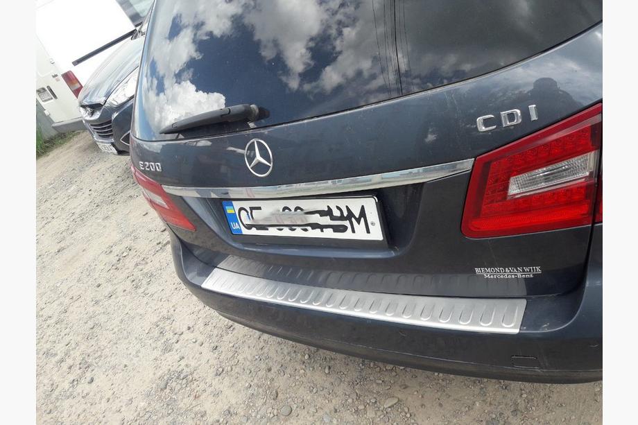 Mercedes E-klasse W212 2009–2016 OmsaLine achterbumperbeschermer (2009-2013, SW, RVS) Foto 3