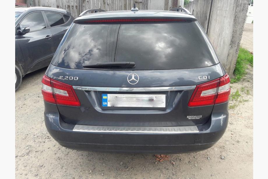 Mercedes E-klasse W212 2009–2016 OmsaLine achterbumperbeschermer (2009-2013, SW, RVS) Foto 4