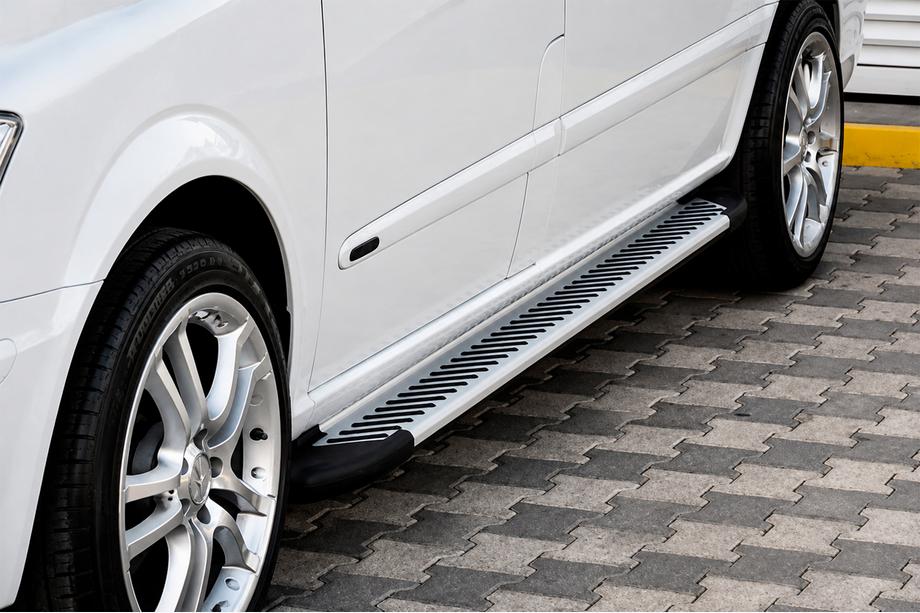 Mercedes Vito W639 2004–2014 Side steps Line (2 st., aluminium) Extra lang (ExtraLong) Image