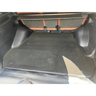 Textiele kofferbakmat Classic V-1 (5-zits, zwart) Toyota Land Cruiser 200 2007–2021 foto 2