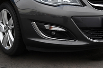 Opel Astra J 2009–2015 RVS sierlijsten voor mistlampen (set van 2) 2010-2013, OmsaLine foto 1