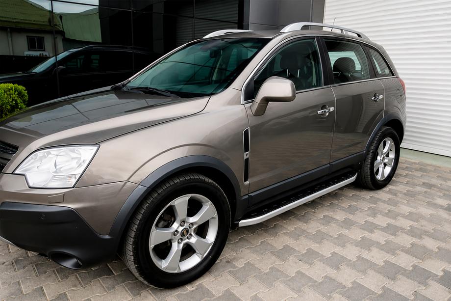 Opel Antara 2006–2017 Side steps Fullmond (2 stuks, aluminium) Image