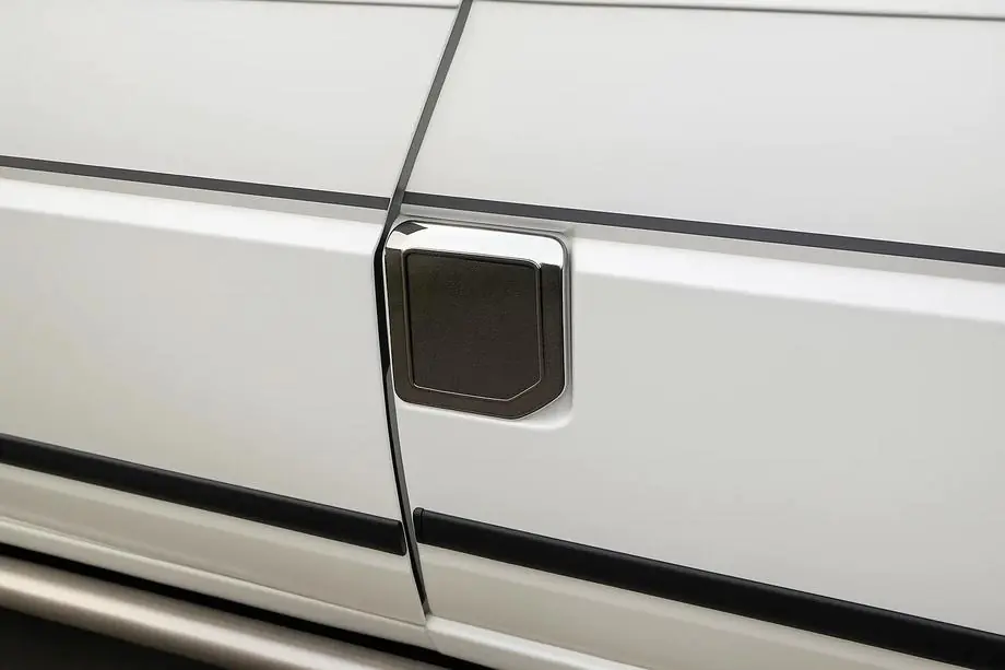 Volkswagen T4 Transporter 1990–2003 Chromen tankklepcover (Omsa) Image