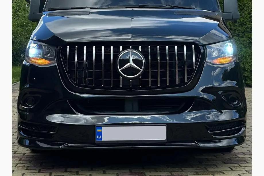 Mercedes Sprinter W907/W910 2018– Panamericana GT Chrome Premium V2 grille voor (met frame) Image