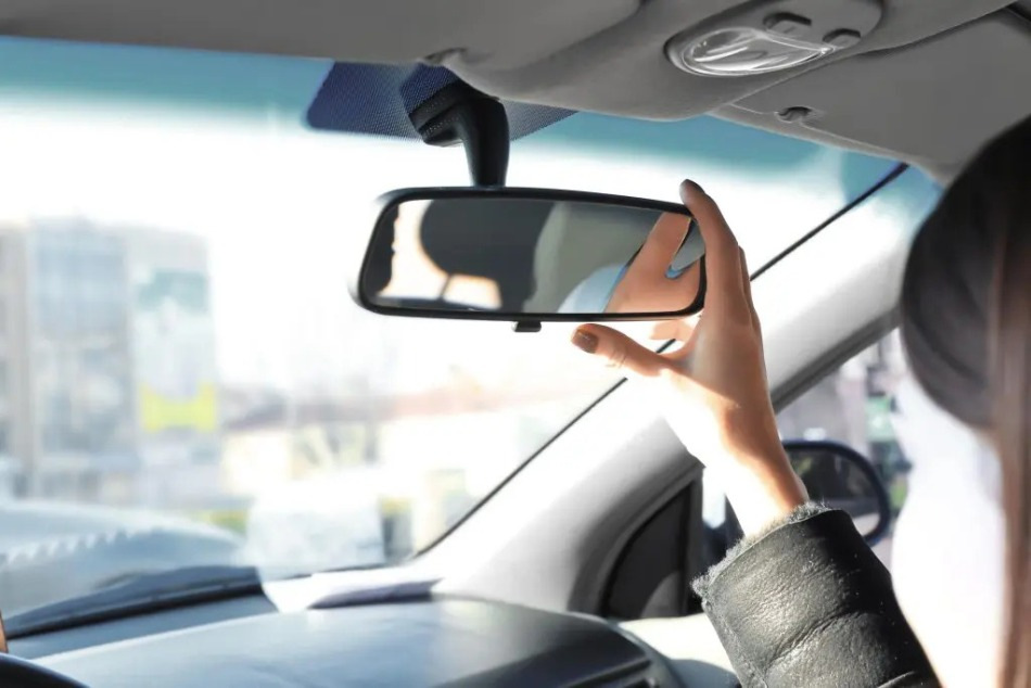 Wat moet je aan de auto controleren voor vertrek?