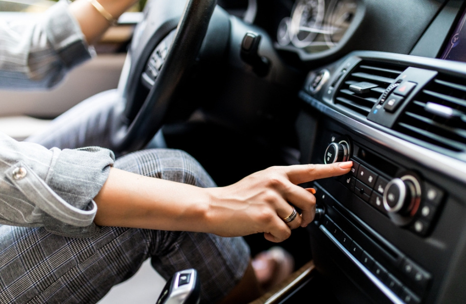 Airco in de auto efficiënt gebruiken: koelte en besparen