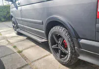 Volkswagen T5 Multivan 2003–2010 Zijsteps X5-type zwart (2 st., aluminium) foto 3