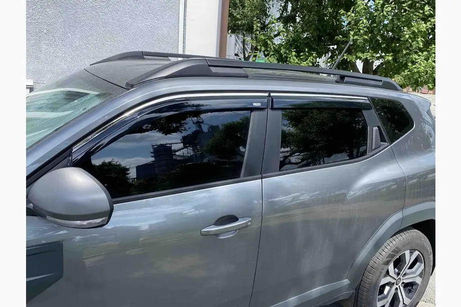 Dacia Duster 2024– Raamwindschermen met chromen sierlijst (set van 4, Niken) Foto 3