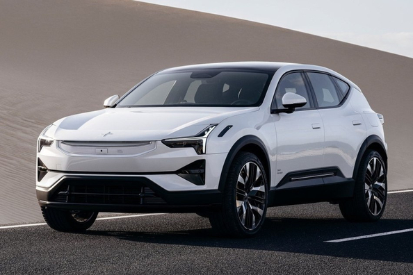 Test Polestar 3: Scandinavische elektrische crossover met focus op technologie