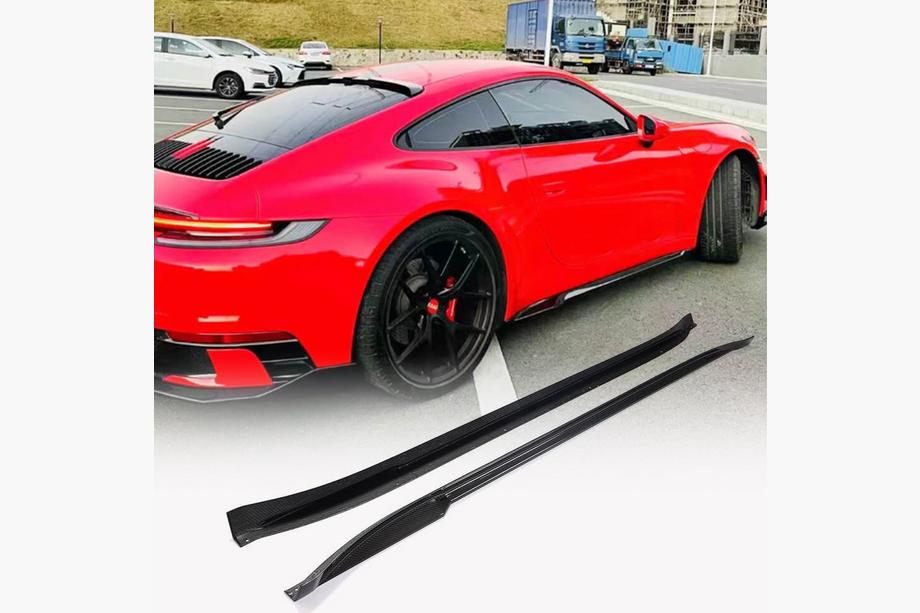 Porsche 911 (992) 2018– Sideskirts V2 (Carbon) Image