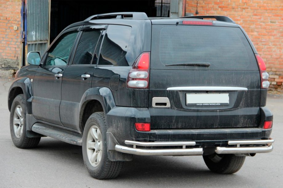 Toyota Land Cruiser Prado 120 2002–2009 Achterste dubbele hoekstukken AK003-1 (2 st., RVS) Foto 1