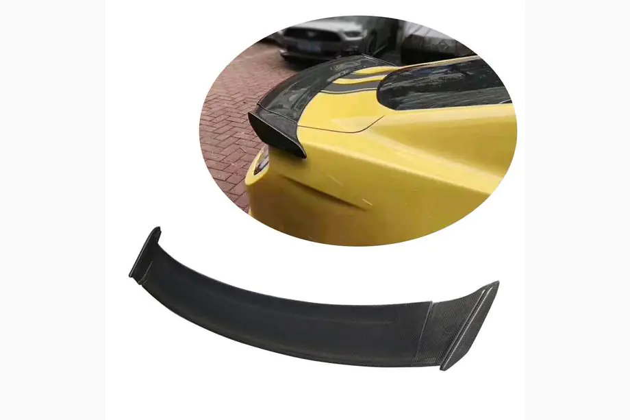 Ford Mustang 2015–2023 Spoiler V8 (Carbon) Image