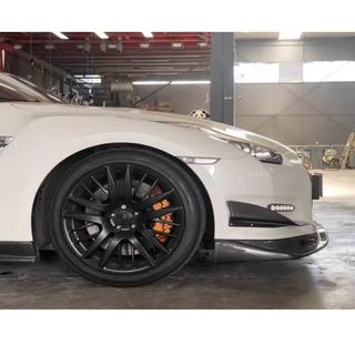 Carbon frontbumper lip (2009-2015) foto 3
