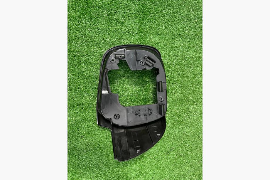 Toyota Land Cruiser 200 2007–2021 Spiegelkap (Voor 2012-2016, 1 st.) Foto 4