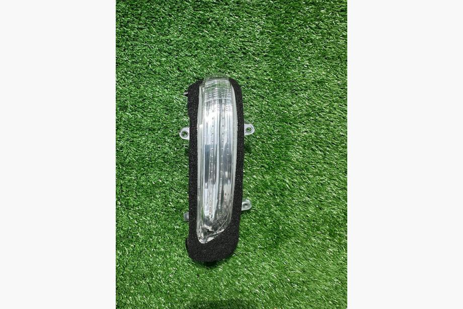 Toyota Land Cruiser 200 2007–2021 Spiegelknipperlicht (Voor 2012-2016, 1 st.) Rechts Image