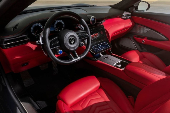 Maserati GranCabrio Trofeo 2024: Review van de tweede generatie Foto 5