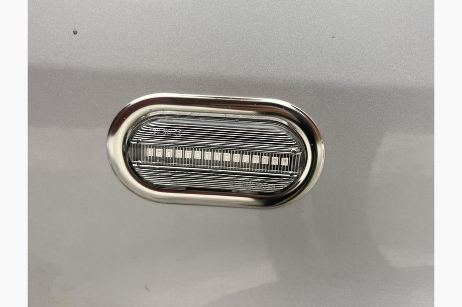 Volkswagen Caddy 2004–2010 Richtingaanwijzer covers (2 st., RVS) Image