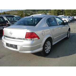 Achterste onderste diffuser Sedan (spuitklaar) Opel Astra H 2004–2013 foto 4