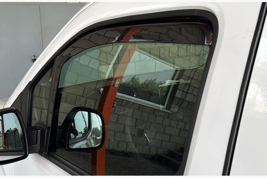 Opel Combo 2019– Raamwindschermen (inbouw) Niken Luxury (2 st.) Foto 2