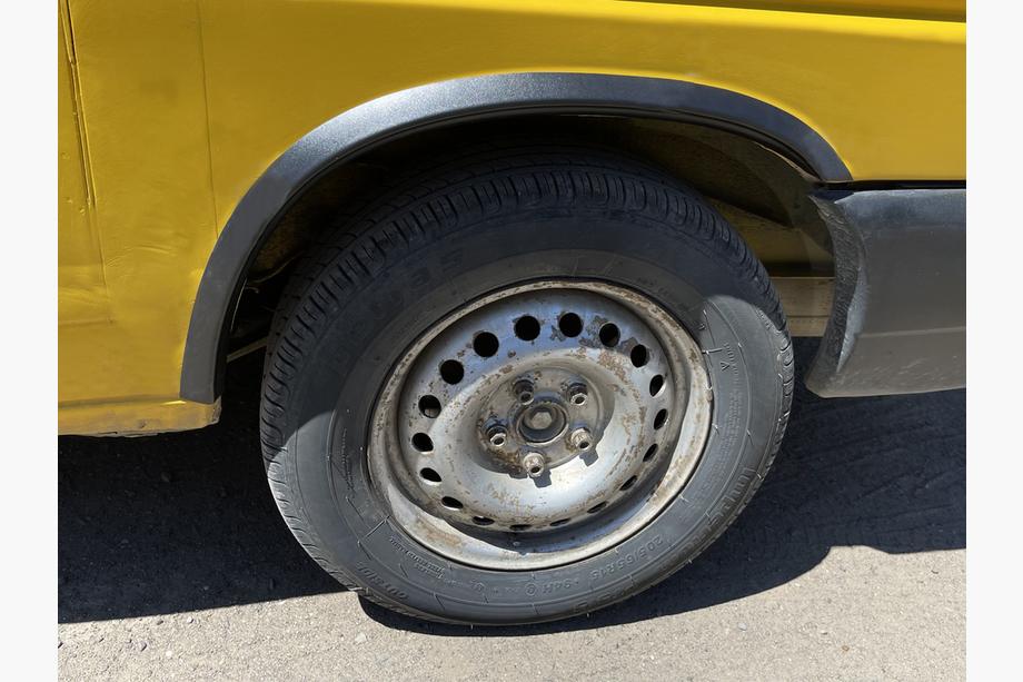 Volkswagen T4 Transporter 1990–2003 Wielkastverbreders (set van 4, zwart) Image