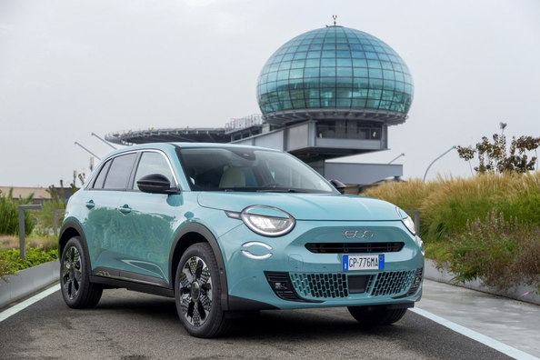 Review Fiat 600e: stijlvolle elektrische crossover